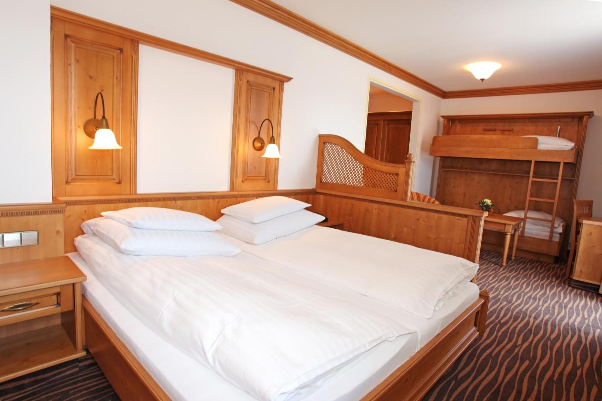 Hotel Unterwirt ريت ام وينكل المظهر الخارجي الصورة